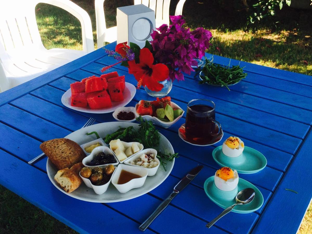 Maviev Otel Cesme Exterior foto