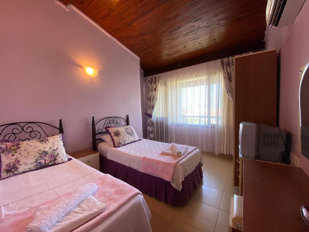 Maviev Otel Cesme Exterior foto