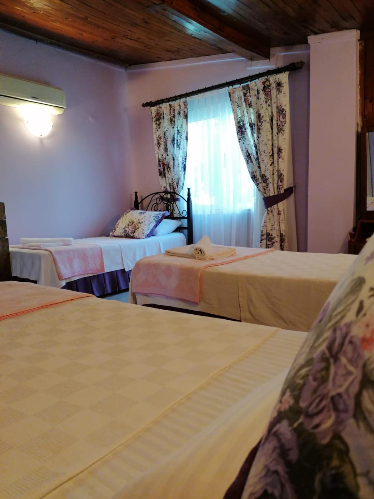 Maviev Otel Cesme Quarto foto