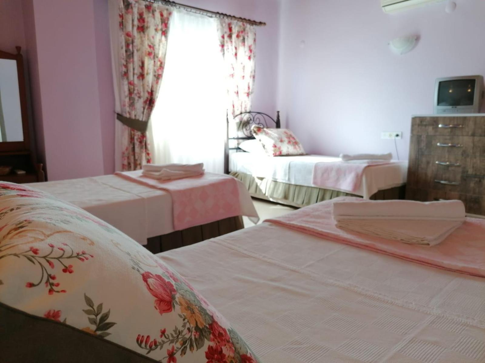 Maviev Otel Cesme Quarto foto